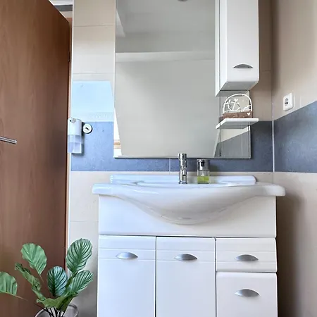House - Magnolia - Oak - Sage